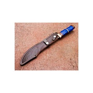 Cuchillo de Caza PAK ENTERPRISES de Acero de Damasco de Grado Industrial Premium, Mango de Resina Azul, Funda de Cuero, Supervivencia al Aire Libre - Product Image 4