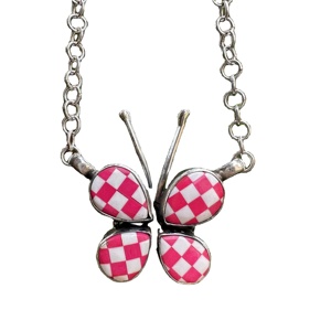 สร้อยคอจี้ผีเสื้อทำด้วยมือเงินสเตอร์ลิงในเช็คเกอร์หินสไตล์โบโบโบวินเทจสำหรับผู้หญิง - Product Image 5