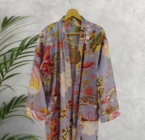 ชุดคลุมผู้หญิงคลาสสิก ความยาวระดับเข่า ผ้าฝ้ายเนื้อนุ่ม แขนยาว ODM - Product Image 4