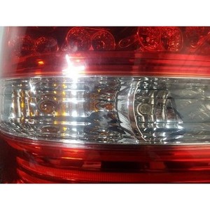 Feu arrière gauche d'occasion pour Sorento 2006-2009, référence OEM 924013E500 - Product Image 5
