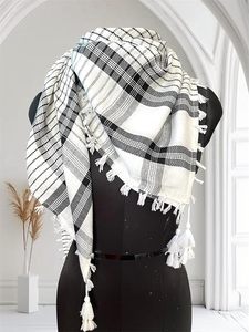 ผ้าพันคอเปอร์เซีย ผ้าพันคอสีขาวดำลายตาราง ผ้าพันคอผู้ชาย ผ้าพันคอผ้าลายตาราง เนื้อนุ่ม แฟชั่นทุกฤดูกาล ผ้าพันคอสไตล์ชาติพันธุ์ ผ้าพันคอตะวันออกกลาง - Product Image 2