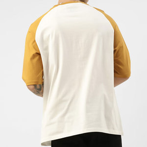เสื้อยืดแขนราแกลนสีขาวและสีมัสตาร์ดสำหรับผู้ชาย พิมพ์ลายตัวอักษรนิวยอร์ก ทรงโอเวอร์ไซส์ สวมใส่สบาย คอกลม ผ้าเจอร์ซีย์คอตตอน - Product Image 2
