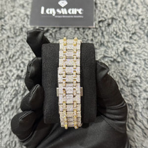 Reloj de Lujo con Diamantes Moissanite de Alta Calidad, Certificado D VVS, Correa de Acero Inoxidable de 22 mm de Ancho, Resistente al Agua, con Puntero - Product Image 4