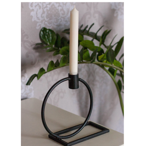 Bougeoir en métal élégant et moderne pour les tables à manger et le salon de Noël et les mariages Disponible en grande quantité - Product Image 1