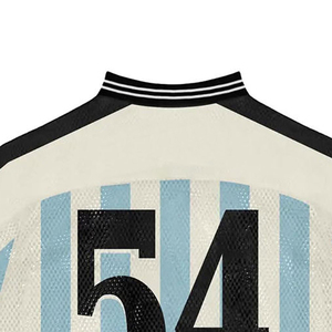Camiseta de Fútbol con Cuello en V, Estampado de Letras, Rayas Azules y Blancas, Sublimada, Transpirable, de Malla, Manga Corta, Corte Regular, para Adultos, con Logotipo Personalizado - Product Image 5