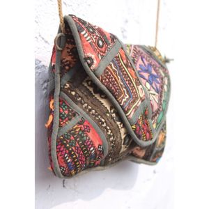Casual Style Hand Embroidery Banjara Casual Fashion Open Closure <b>Chains</b> Patchwork <b>Mirror</b> Work Clutch Purse for Women's Daily Use - Product Image 4