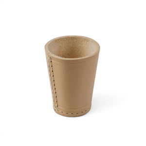 Gobelets à dés en cuir personnalisés avec logo unique pour jeux de table, fabriqués par un fabricant OEM, élégants et personnalisables - Product Image 4