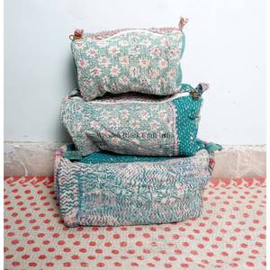 Lot de 3 trousses de toilette matelassées vintage 100 % Kantha avec fermeture éclair et pompons, grand format, écologiques et portables pour femmes - Product Image 1