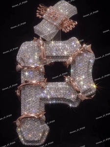 Colgante de Letra P con Diamantes de Moissanita Plateados, Amuleto con Inicial y Cadena Cubana - Product Image 2