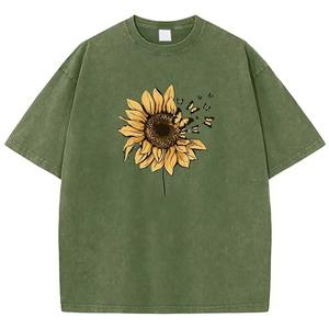 T-shirt tendance personnalisé vintage délavé avec motif tournesol et papillon, coupe oversize unisexe, en coton doux pour l'été - Product Image 1