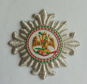 Meilleurs badges de blazer multifonctionnels en tissu toile brodés à la main en 3D avec logo personnalisé de qualité supérieure, épingles de sûreté, couleurs personnalisées - Product Image 1