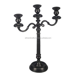 Candelabro Metálico Vintage de Alta Durabilidad para Uso Comercial - Portavelas Cónico de Latón para Cadenas de Restaurantes B2B - Product Image 6