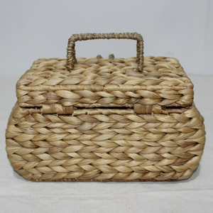 Eco-Friendly Handwoven Water Hyacinth <b>Seagrass</b> Storage <b>Basket</b> Box <b>with</b> Handle and Secure <b>Lid</b> Closure - Product Image 4