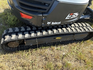 Excavatrice sur chenilles E35Z certifiée EPA, bien entretenue, avec boîte de vitesses et pompe, prête pour une exportation immédiate - Product Image 4