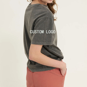 เสื้อยืดคอตตอนโอเวอร์ไซส์ผู้ชาย พิมพ์ลายตัวอักษรด้านหน้า ดีไซน์ลำลอง คอกลม แขนสั้น พร้อมโลโก้แบบกำหนดเอง - Product Image 2