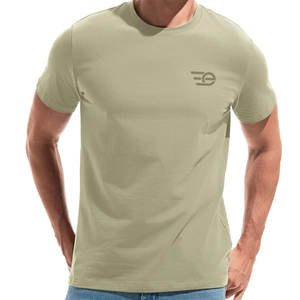 Camiseta informal sencilla para hombre diseñada con tela ligera para mayor comodidad y facilidad en el día a día 100% algodón - Product Image 1