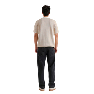 Polo de punto beige para hombre, personalizado, con cuello blanco en contraste, cierre de botones, textura hueca y transpirable, venta al por mayor - Product Image 3