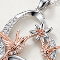 Collier Colibris en Laiton avec Pendentif Cœur et Fleur de Lotus, Chaîne Oiseau, Bijoux Colibris pour Maman, Filles, Femmes