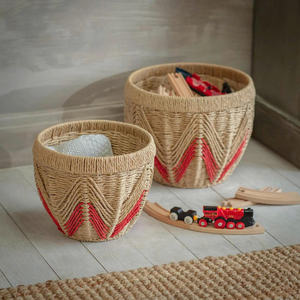 Ensemble de 2 paniers de rangement miniatures en jonc de mer naturel, écologiques, avec poignée, Sisu Handicraft - Product Image 1
