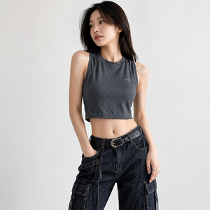 Débardeurs et chemises de sport vierges pour femmes, idéaux pour le fitness, la gym et le yoga – Personnalisables – Vente en gros - Product Image 1