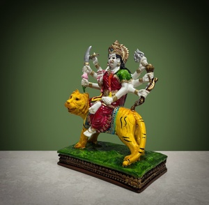 Nirmala Handicrafts - Estatua de Resina de la Diosa Maa Durga con León, Hecha a Mano, Tradicional, Decorativa, Ídolo Hindú para el Hogar, Festivales y Espiritualidad - Product Image 2