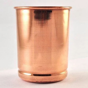Verre à boisson élégant en cuivre à bord évasé, tasse conique, vaisselle contemporaine, essentiels pour la maison, la cuisine et la salle à manger - Product Image 6