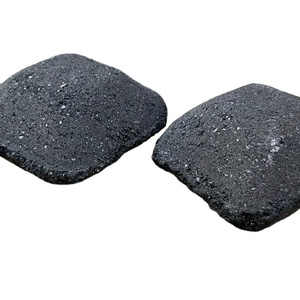 Briquettes de charbon de bois en forme d'oreiller en coque de noix de coco de qualité alimentaire pour la restauration, vente en gros et Horeca – Entreprise exportatrice - Product Image 5