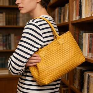 Bolso Tote de Cuero Genuino Ecológico, Impermeable, de Diseño de Lujo, con Logotipo Personalizado OEM, Hecho a Mano para Mujer, con una Sola Correa (Muestra Gratuita) - Product Image 4