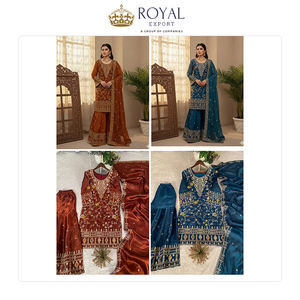 Jimmy Silk Sharara Takım Elbisesi, İşlemeli Pullu Süslemelerle, En Kaliteli Hint Tasarımcı Kıyafetleri Koleksiyonundan Çok Satanlar Arasında. - Product Image 6