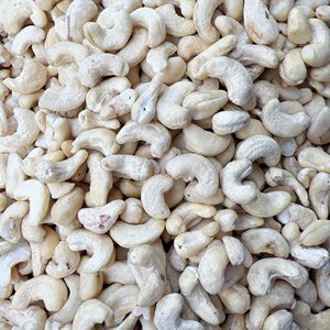 Noix de cajou brutes de haute qualité en gros, qualité supérieure LWP, noix de cajou brisées comestibles exportées vers l'Asie, l'UE et le Moyen-Orient - Product Image 1