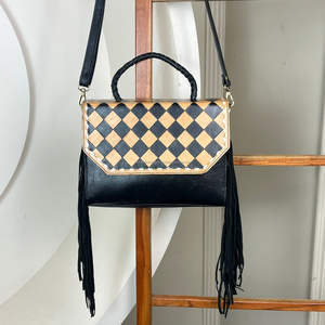 Wholesale Ladies 2 Piece Set Checkered Design Hand Tooled Genuine <b>Leather</b> <b>Handbag</b> & Wristlet Wallet High Quality Set for Women's - Product Image 6