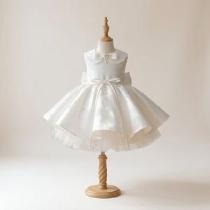 Vestido de niña de las flores minimalista color marfil de la marca Vendor Choice, con falda de satén hasta la rodilla, forro suave y transpirable, lazo llamativo y detalle de perlas. - Product Image 1