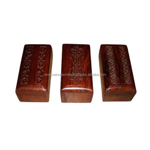 Organisateur de bijoux personnalisé en bois avec détails sculptés idéal pour le stockage de collier bracelet boucle d'oreille plusieurs modèles disponibles - Product Image 4