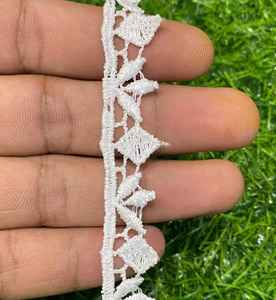 Dentelle GPO élégante idéale pour la décoration des lehengas, des blouses et des tenues de fête, ainsi que pour les vêtements. - Product Image 2