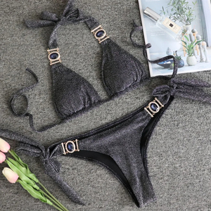 Ensemble de maillots de bain sexy 2 pièces pour femmes OEM, bikini et tenue de plage, maillot de bain élégant, soutien-gorge de natation, conception personnalisée OEM, vente en gros à prix abordable - Product Image 1