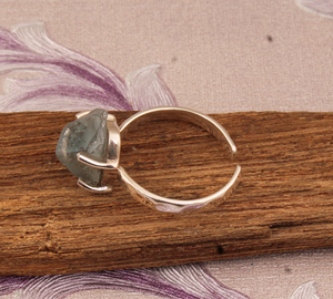 Bague de luxe en argent 925 de haute qualité avec pierre naturelle Aquamarine bleu clair, élégante et spectaculaire - Product Image 5