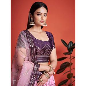 Cautivador Lehenga Choli de Chinon con Lentejuelas Moradas para Bodas - Product Image 4