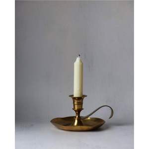 Élégant Porte-Bougie en Laiton Vieilli – Support Métallique Victorien pour Bougies Coniques, Vente en Gros, Candelabre Décoratif pour Cadeaux de Mariage - Product Image 2