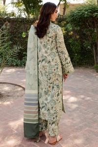 เสื้อเชิ้ตพิมพ์ลาย BAROQUE-3PC KHADDAR พร้อมผ้าคลุมไหล่พิมพ์ลาย KHADDAR และกางเกงพิมพ์ลาย - Product Image 5
