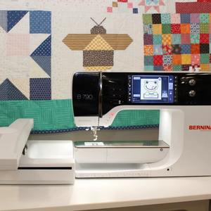Nouvelle machine à coudre et à broder Bernina 790 Plus professionnelle, fonctionnalités avancées, performances à haute vitesse avec grand cercle - Product Image 2