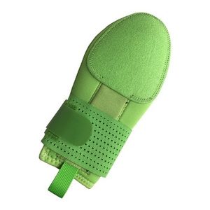 Wholesale OEM Sliding Mitts Comfortable Secure <b>Baseball</b> Softball Practice Elastic Strap Mitts Custom Design Sliding Mitts - Product Image 4