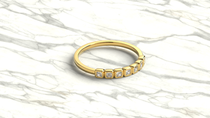 Bague de fiançailles de luxe en or 18 carats avec diamant taille princesse, sertie de sept pierres, fine et empilable pour femme - Product Image 3