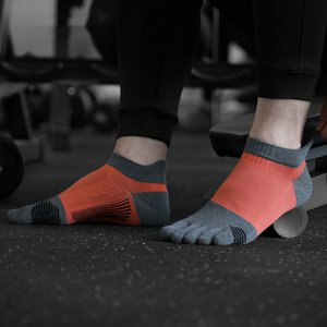 Chaussettes de sport pour hommes à 5 orteils en coton, tricotées, respirantes, avec soutien, rouge et gris, pour le printemps - Product Image 4