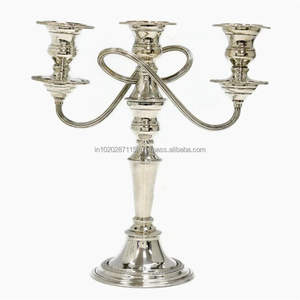 Candelabros decorativos de aluminio de estilo antiguo perfectos para bodas y elegantes centros de mesa de decoración del hogar en temas vintage - Product Image 2