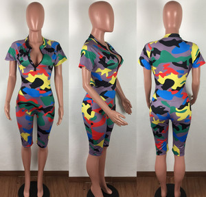 Mono de mujer con estampado de camuflaje colorido, manga corta, cintura alta, cremallera frontal, ajuste ceñido, transpirable, de spandex y poliéster, para discoteca - Product Image 5