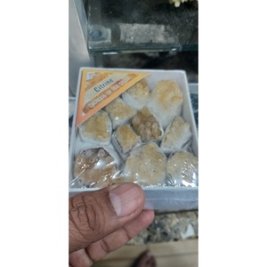 หินซิทรินธรรมชาติแบบก้อน หินกึ่งมีค่า หินดิบแกะสลัก บรรจุกล่อง สำหรับบำบัดรักษา เสริมฮวงจุ้ย - Product Image 2