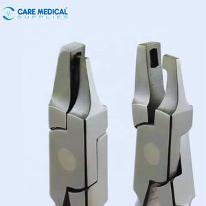 Alicate profesional de acero inoxidable hecho en Pakistán para alineadores de ortodoncia dental manuales, invisibles y transparentes, tipo lágrima. - Product Image 3