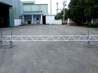 Cobertizo de almacén de estructura de acero prefabricada de gran envergadura con diseño de armazón de techo