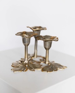 Luxury Quality Designer Flower Shape Candle Stand Metal <b>Decorative</b> Centerpiece Perfect For Dining <b>Table</b> <b>Decor</b> And Gifting - Product Image 1