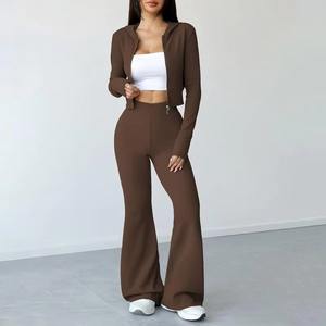 Pantalon de jogging évasé uni pour femme, style streetwear, vente en gros, meilleure qualité, vêtements pour femme, crop top, survêtement évasé, fabricants sur mesure - Product Image 6